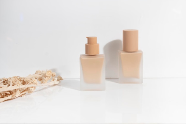Botella de tubo de maqueta para el cuidado de la piel imprimación cosmética base cojín producto marca crema loción