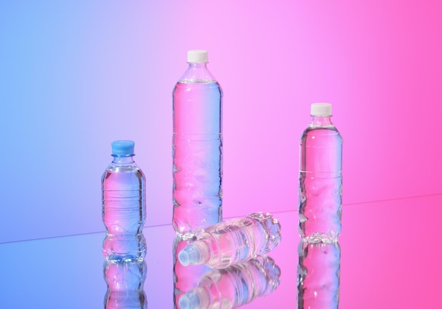 Botellas de agua de plástico Bebidas salud aptitud
