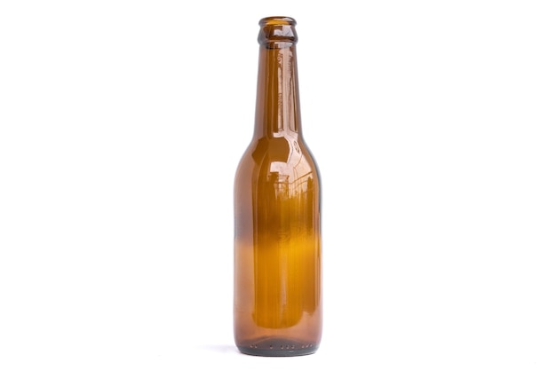 Botellas de vidrio para cerveza, alcohol u otras bebidas.