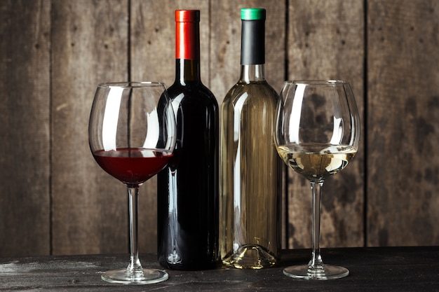 Botellas de vino con vidrio