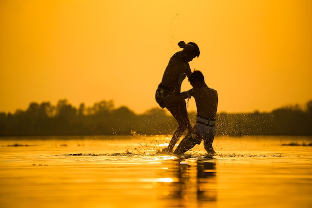 boxeo tailandés en el agua, Tailandia