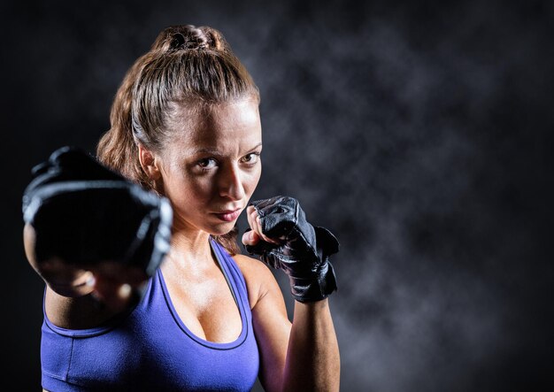 Boxer feminino contra a névoa