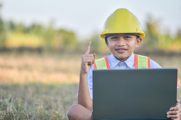 Boy dream future Ingeniería informática éxito