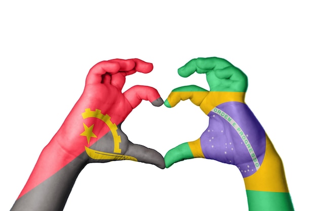 Foto brasil angola corazón gesto de la mano haciendo corazón camino de recorte