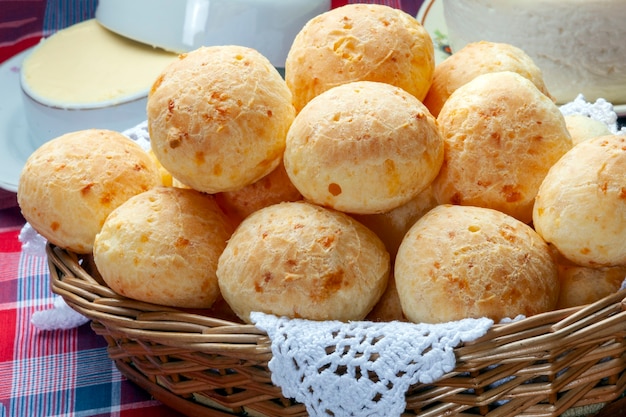 Brasilianisches Snack-Käsebrot