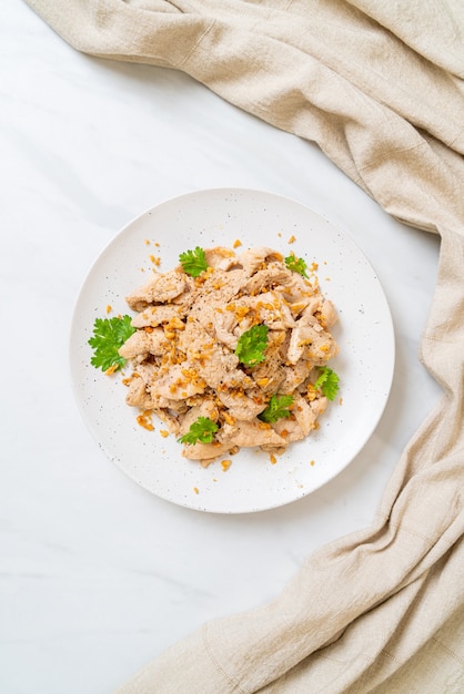 Brathähnchen mit Knoblauch und Pfeffer