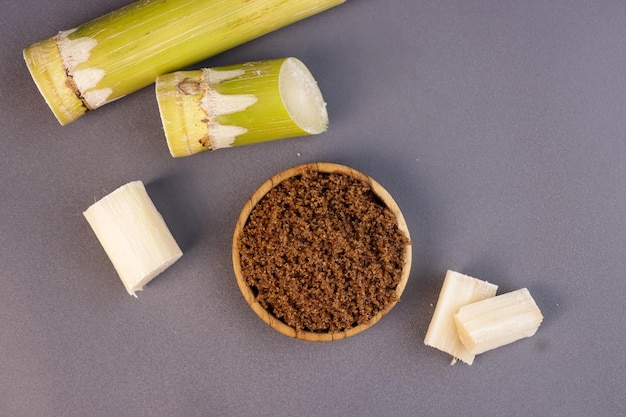 Brauner Zucker oder Gula Tebu Schokolade mit Zuckerrohr