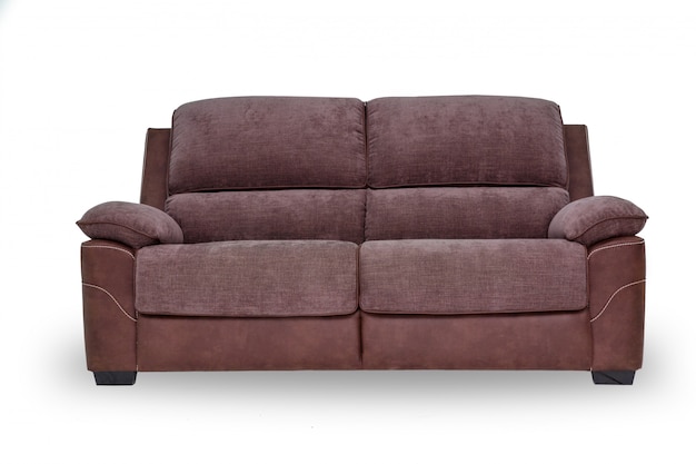 Braunes sofa auf weiß.