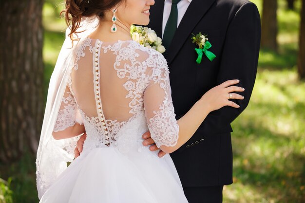 Braut und Bräutigam am Hochzeitstag