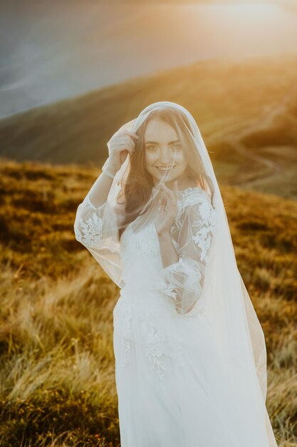 Brautportrait mit Bergblick