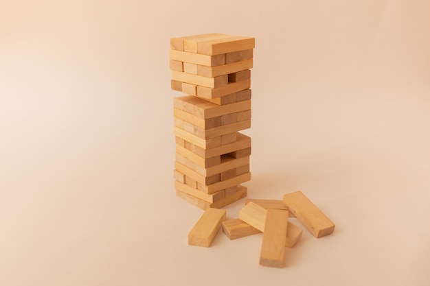 Brett klassisches interessantes ökologisches Spiel mit Holzstangen Jenga Tower