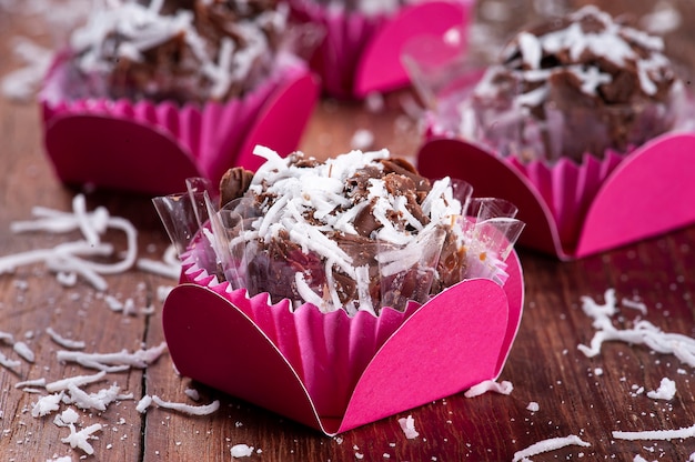 Brigadeiro gourmet de chocolate com coco. Doce típico brasileiro.