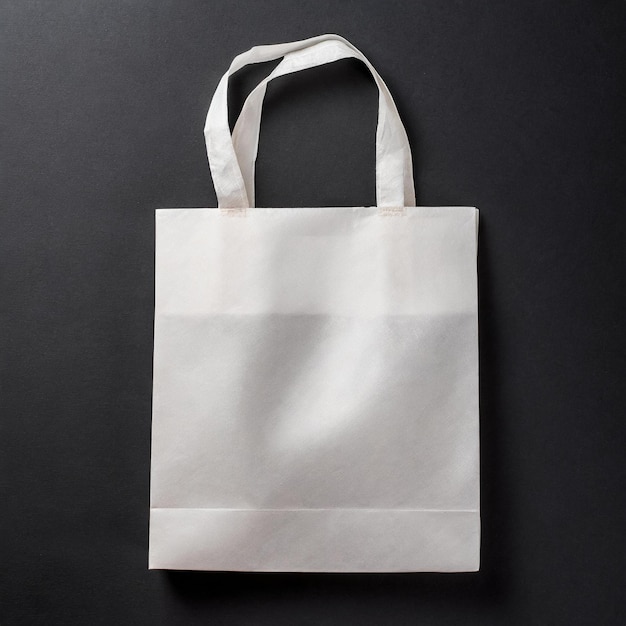La brillante artesanía de la danza de las luciérnagas eleva la bolsa de papel blanca