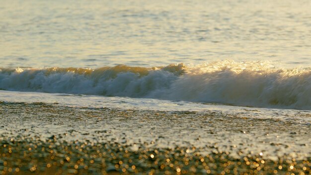 brillante mar paisaje puesta de sol hermosa puesta de sol en la playa viaje o aventura y pasión por los viajes bokeh