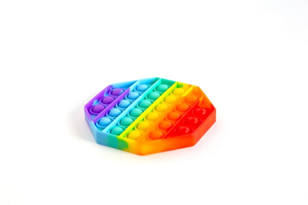Brinquedo anti-stress Pop it para crianças octógono do arco-íris isolado no fundo branco Brinquedo Pop it