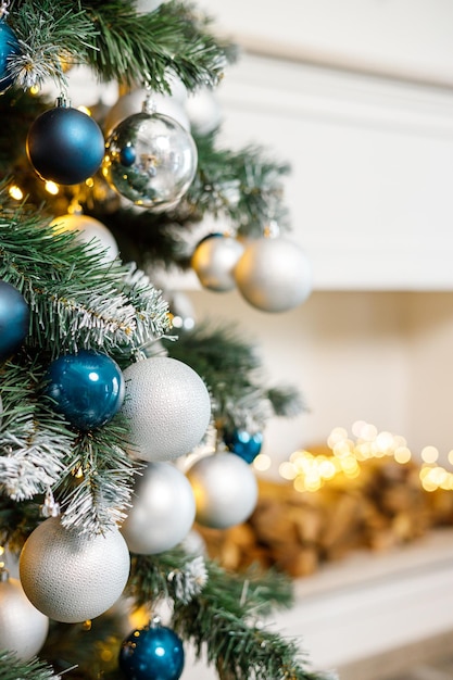 Brinquedos de Natal fechados na árvore de Natal Decoração da árvore de Natal de Ano Novo