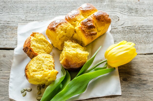 Brioche de abóbora (pão francês)