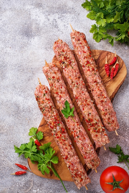 Brochetas De Carne Picada De Lula Kebab