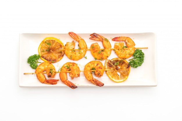 Brochetas de gambas tigre a la plancha con limón