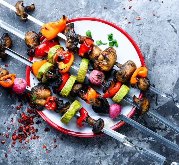 Brochetas De Verduras A La Parrilla