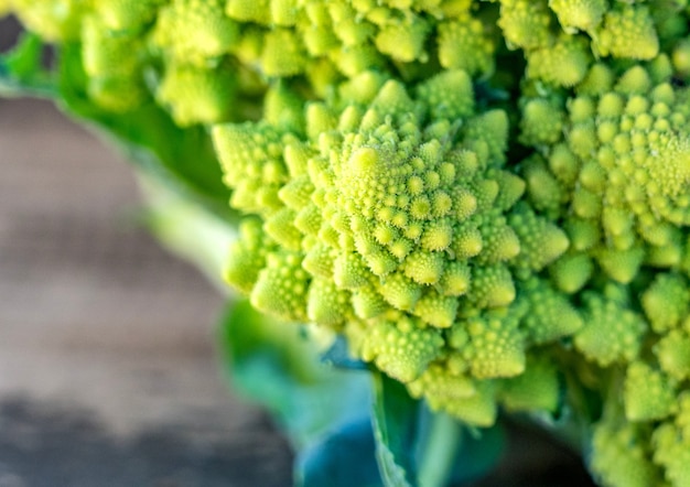 Brócolis romanesco ou couve-flor romana, close-up.