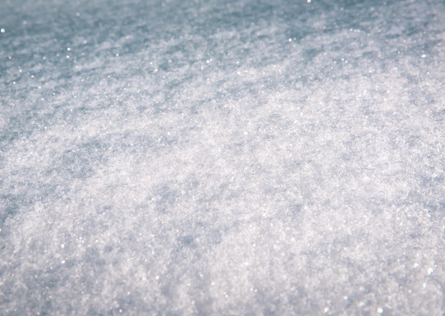 Bröckeliger Neuschnee als Textur