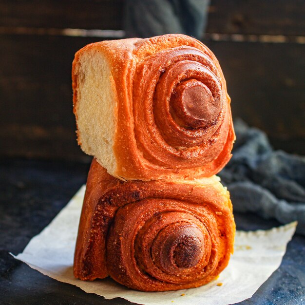 Brötchen Zimt hausgebacken