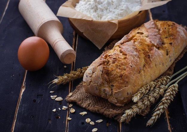 Brot, Ährchen und Backzutaten