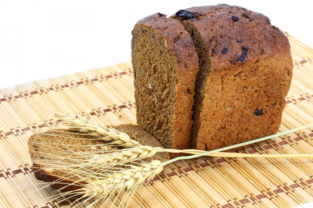 Brot und Ährchen von Weizen