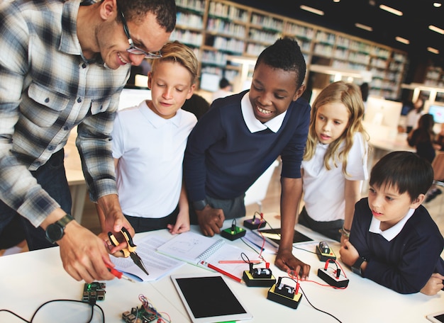 Brote de educación diversa