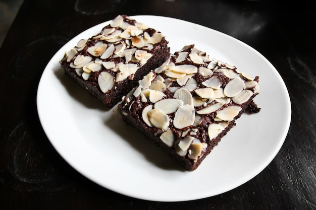 Brownie de chocolate com nozes