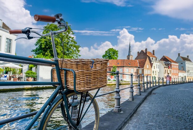 Brügge Brügge-Stadtbild mit Fahrrad