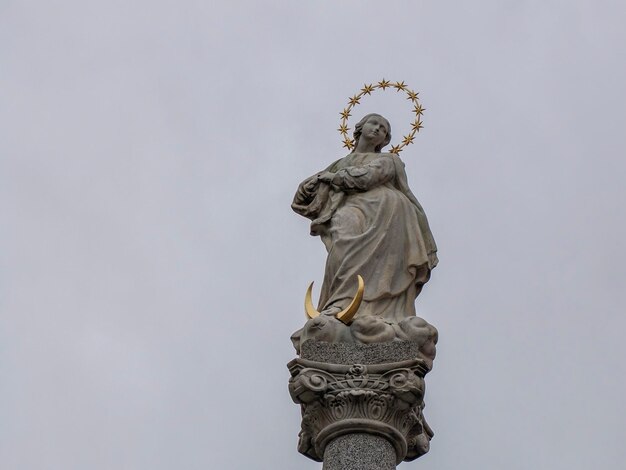 Foto bruneck brunek mittelalterliches dorfgebäude detail pustertal pustertal trentino alto adige sudtirol südtirol italien europa