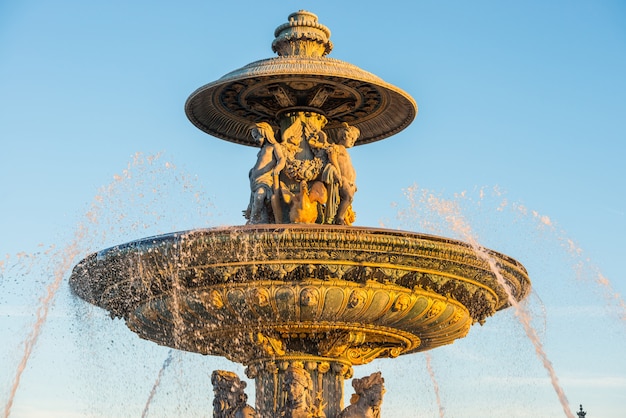 Brunnen am Place de la Concorde in Paris, Frankreich