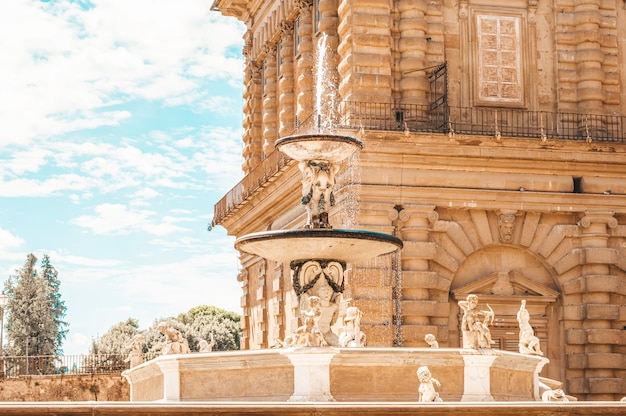 Brunnen in den Boboli-Gärten, Florenz, Italien. Berühmte Baudenkmäler.