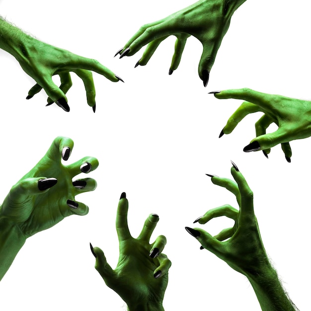 Bruxas verdes de Halloween ou mãos de monstros zumbis
