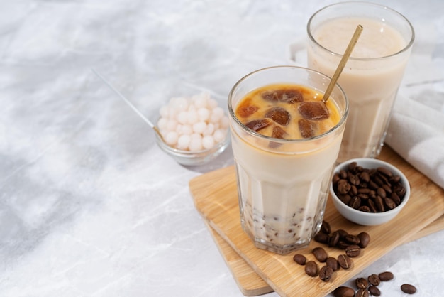 Bubble tea con hielo con deliciosa tapioca