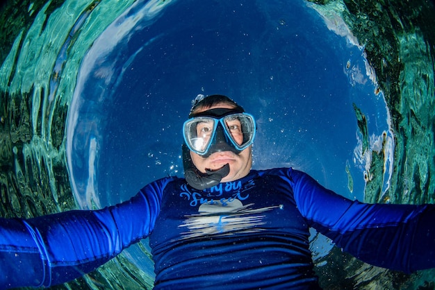 Foto buceo con snorkel en la polinesia francesa