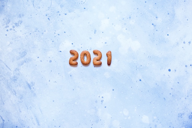 Buchstaben 2021 Lebkuchenplätzchen der frohen Weihnachten