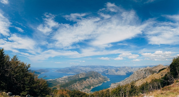 Bucht von Kotor aus der Höhe Blick vom Berg lovcen auf die Bucht