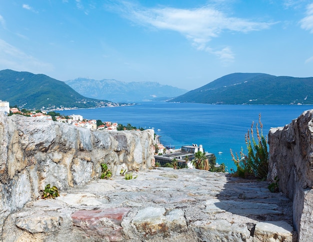 Bucht von Kotor und Stadt Herceg Novi Montenegro