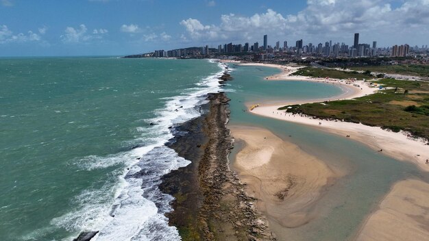 Buchtwasser am Urban Beach Beach in Natal in Rio Grande do Norte, Brasilien