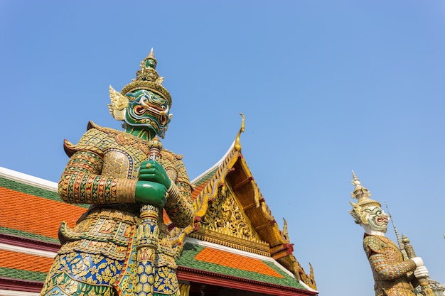 Buda gigante en el gran palacio, bangkok, Tailandia