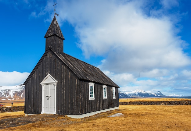 Budakirkja o iglesia negra de budir