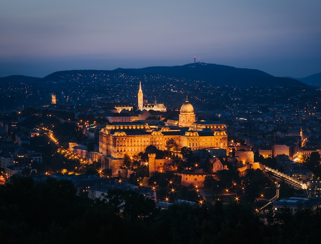 Budapest Buda Castle al atardecer, Hungría