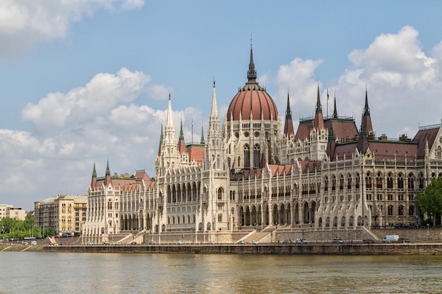 Budapeste o edifício do Parlamento Hungria