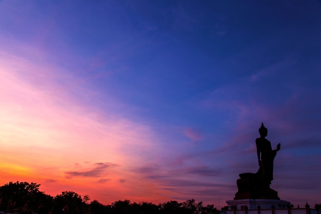 Buddha am Abend.