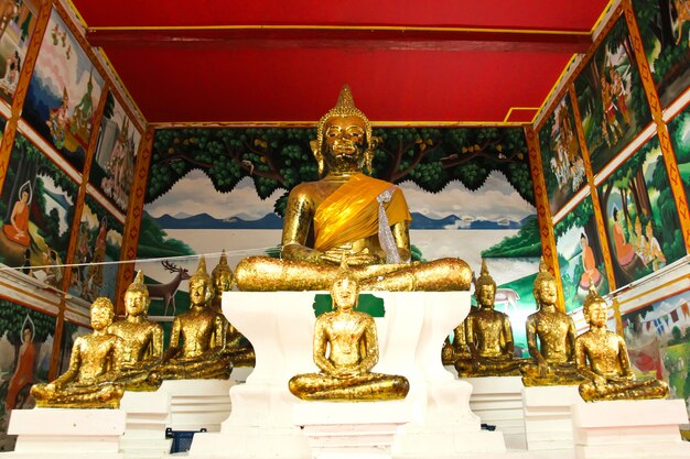 Buddha-Statue schön in der Kirche von Wat Saraphi Temple bei Suphanburi