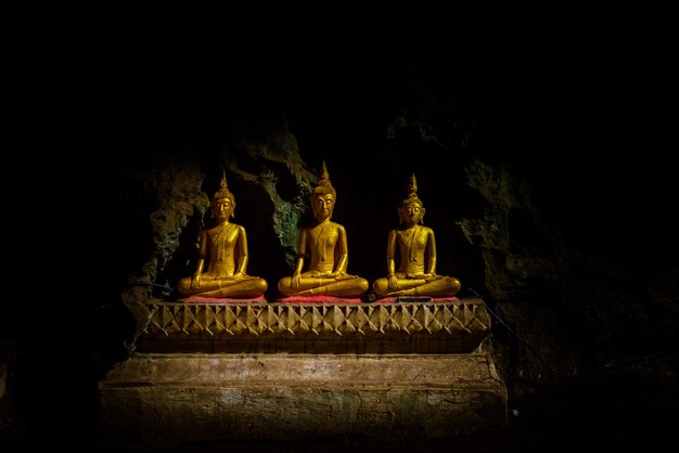 Buddha-Statuen: Die Khao Luang-Höhle