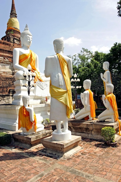 Buddha-Statuen Tempelort Ayutthaya Wat Yai Chaimongkol Thailand Siam Asien